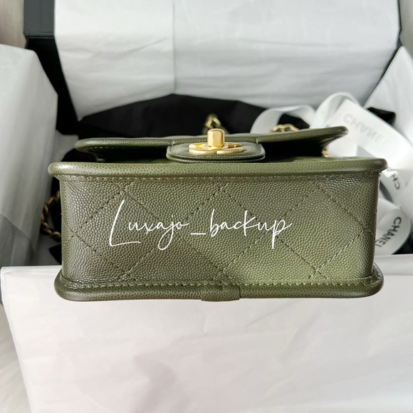 Chanel 22K mini bag - Picture 6 of 7